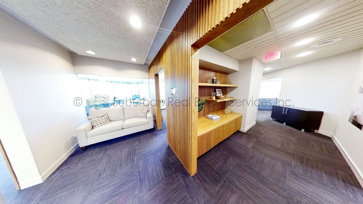 The Butterfield Exchange: 340 W Butterfield Rd, Elmhurst, IL 60126